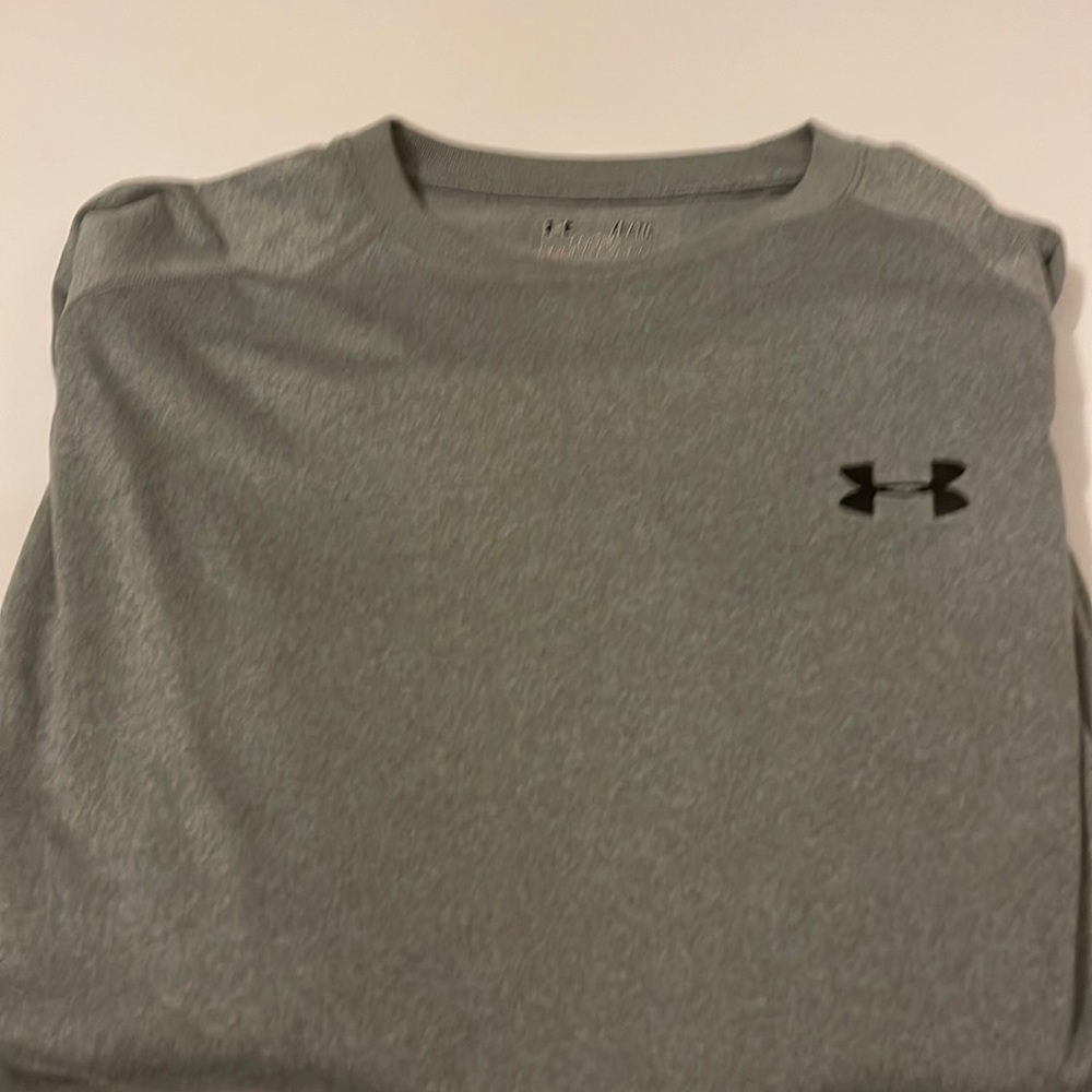 Under armour long sleeve light gray T-shirt